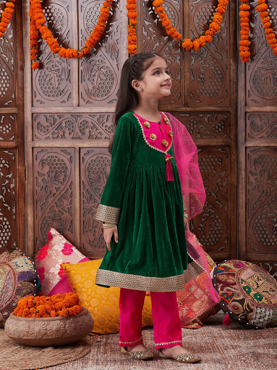 Girls Gotta Patti Detail Anarkali Velvet Kurta Trousers With Dupatta - Ps Peaches